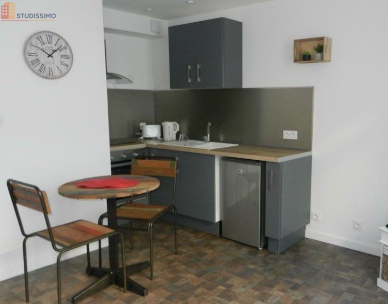 Studio meublé 21m² Rochefort - Hypercentre, meublé - Photo 3