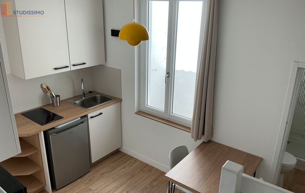 Studio meublé 16m² La Rochelle - Meublé, DPE C - Photo 3