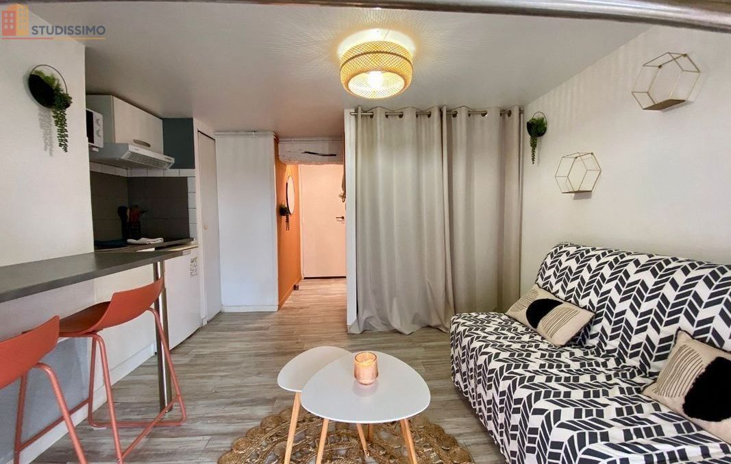 Studio meublé 16m² La Rochelle - Proche centre, lumineux - Photo 3