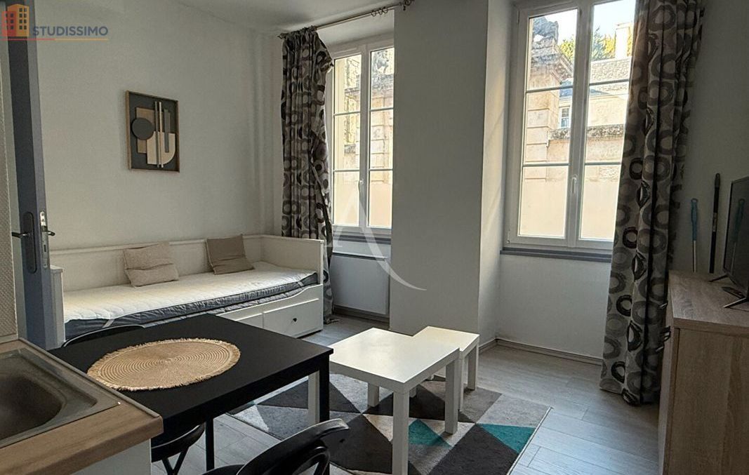 Studio meublé 17m² Saintes - Meublé, DPE D - Photo 1