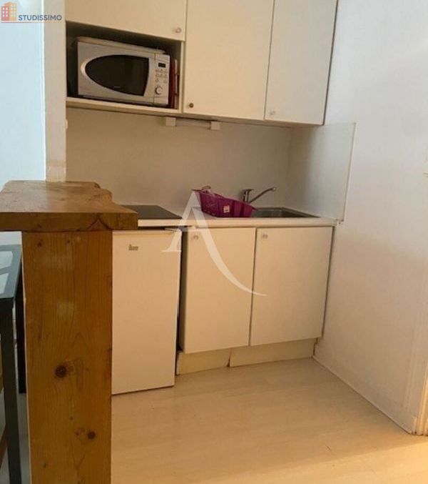 Studio meublé 21m² La Rochelle - Lumineux, 2e étage - Photo 3