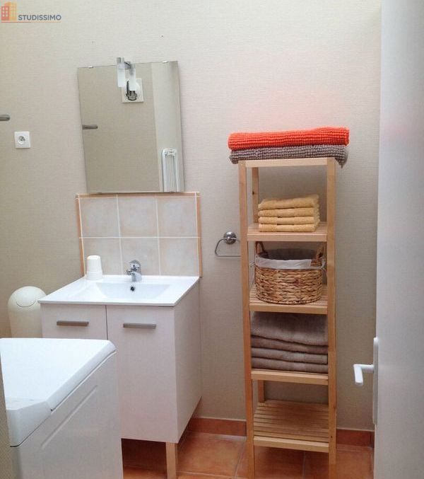 Studio 30m² La Rochelle - 2e étage, lumineux - Photo 4