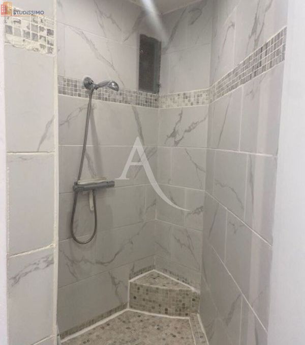 Studio meublé 22m² La Rochelle - Lumineux, 1er étage - Photo 4