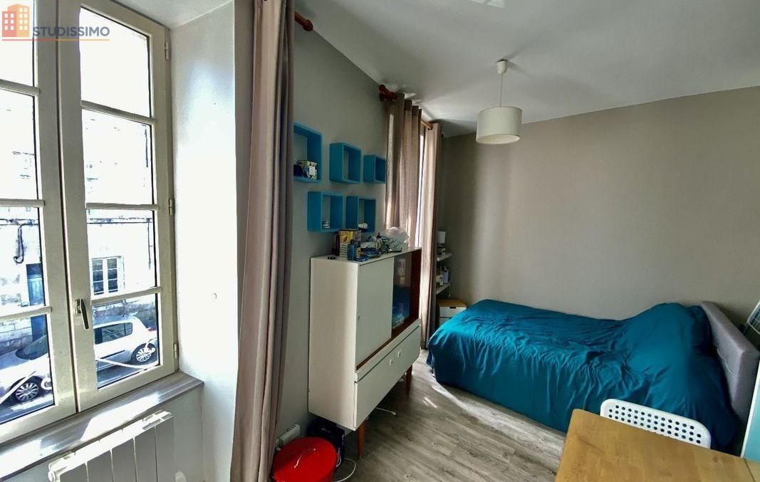 Studio meublé 18m² La Rochelle 17000 - Meublé, 1er étage - Photo 4