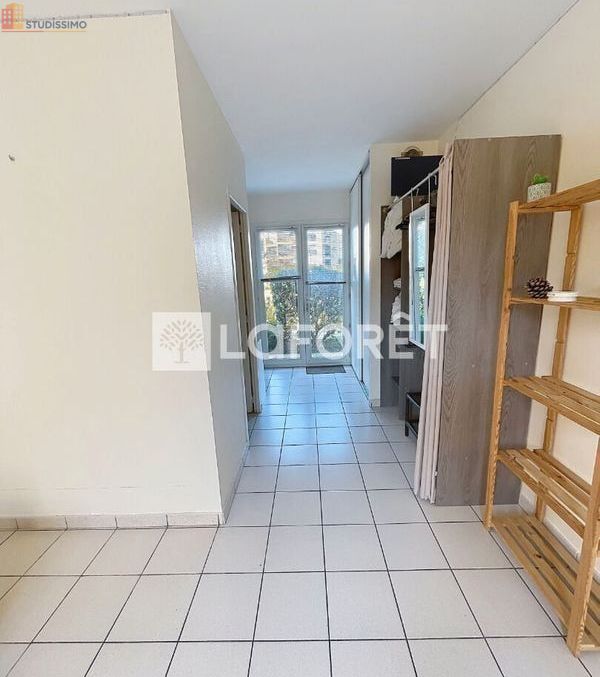 Studio meublé 22m² La Rochelle - Meublé, DPE D - Photo 5