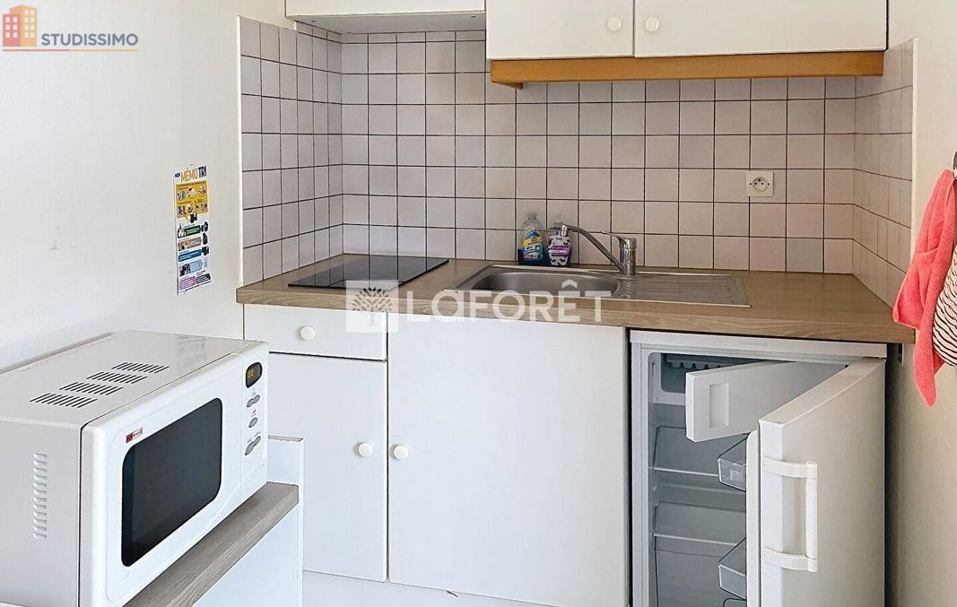 Studio meublé 22m² La Rochelle - Meublé, DPE D - Photo 4