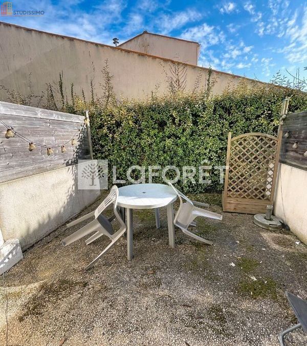 Studio meublé 22m² La Rochelle - Meublé, DPE D - Photo 2
