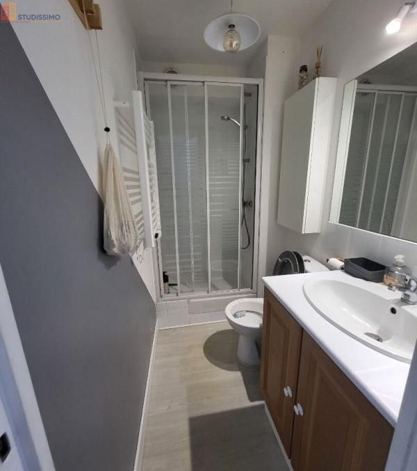 Studio meublé 19m² La Rochelle - Lumineux, 2e étage - Photo 3