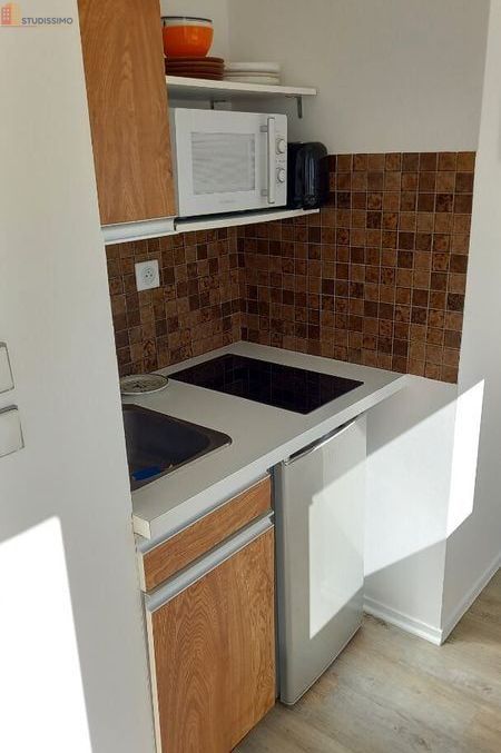 Studio meublé 24m² Royan - Lumineux, dernier étage - Photo 3