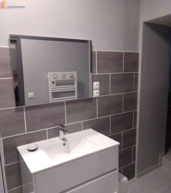 Studio 25m² Rochefort 17300 - Meublé, proche thermes - Photo 2