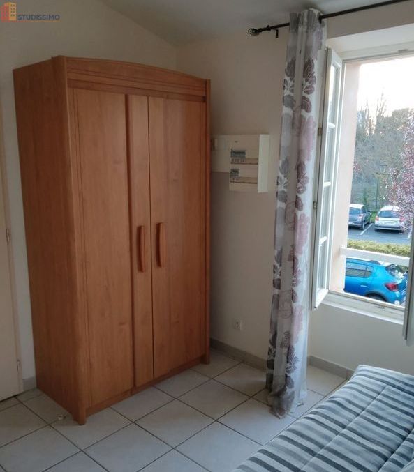 Studio meublé 19m² La Rochelle - Lumineux, parking vélo - Photo 1