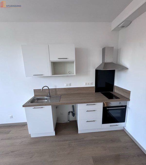 Studio 25m² Saintes - DPE C, lumineux - Photo 2