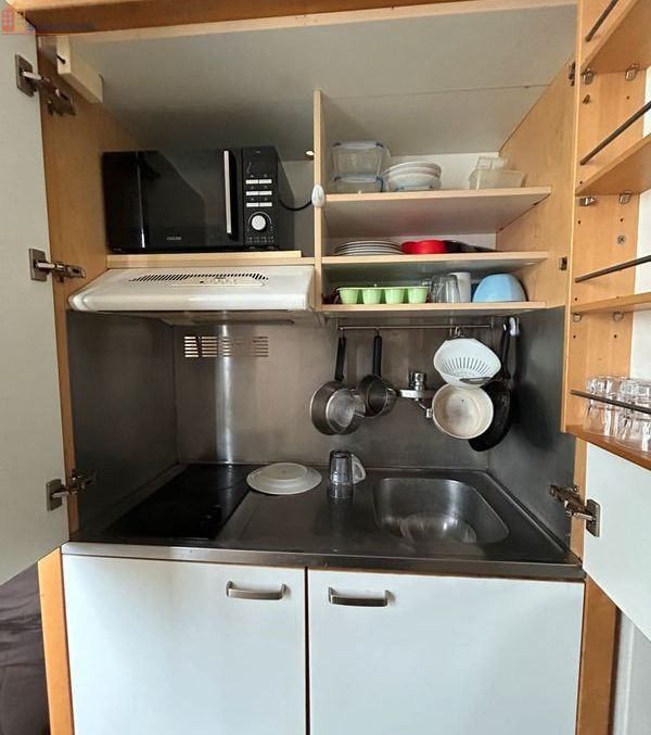 Studio meublé 17m² La Rochelle - Meublé, 1er étage - Photo 2