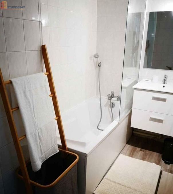 Studio meublé 20m² La Rochelle centre - Calme, proche commerces - Photo 2