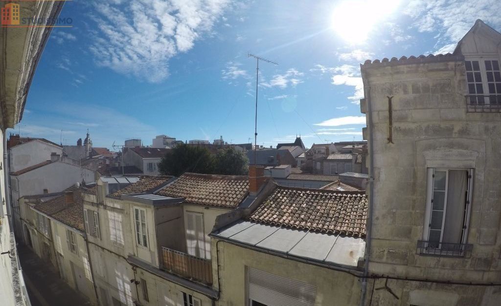 Studio meublé 22m² La Rochelle centre - Lumineux, 3e étage - Photo 1