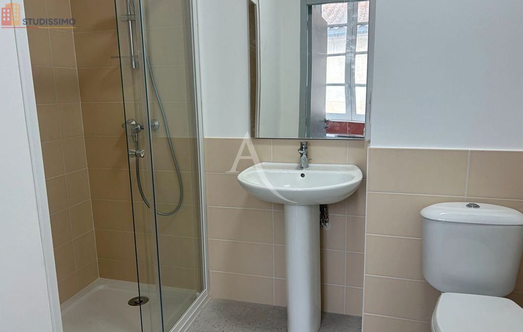 Studio 30m² Rochefort - Lumineux, proche centre-ville - Photo 4