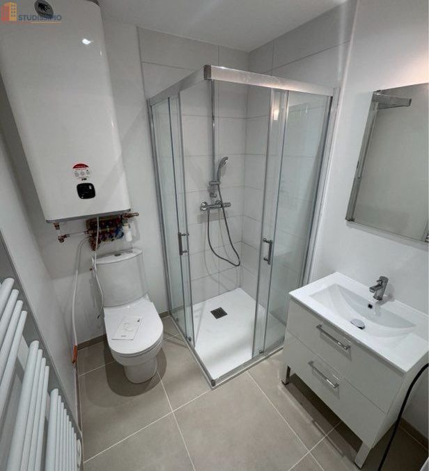Studio 25m² Saintes - DPE C, 1er étage - Photo 2