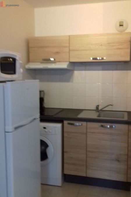 Studio meublé 31m² Rochefort - Résidence sécurisée, parking privatif - Photo 4