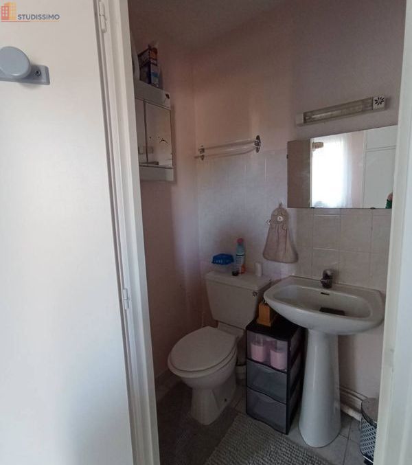 Studio meublé 20m² Saintes - Pour étudiant, calme - Photo 1