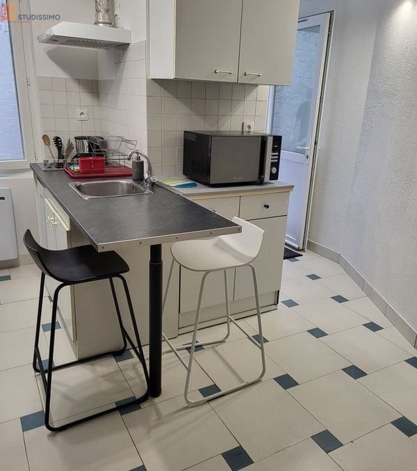 Studio meublé 20m² Saintes - Meublé, DPE C - Photo 5