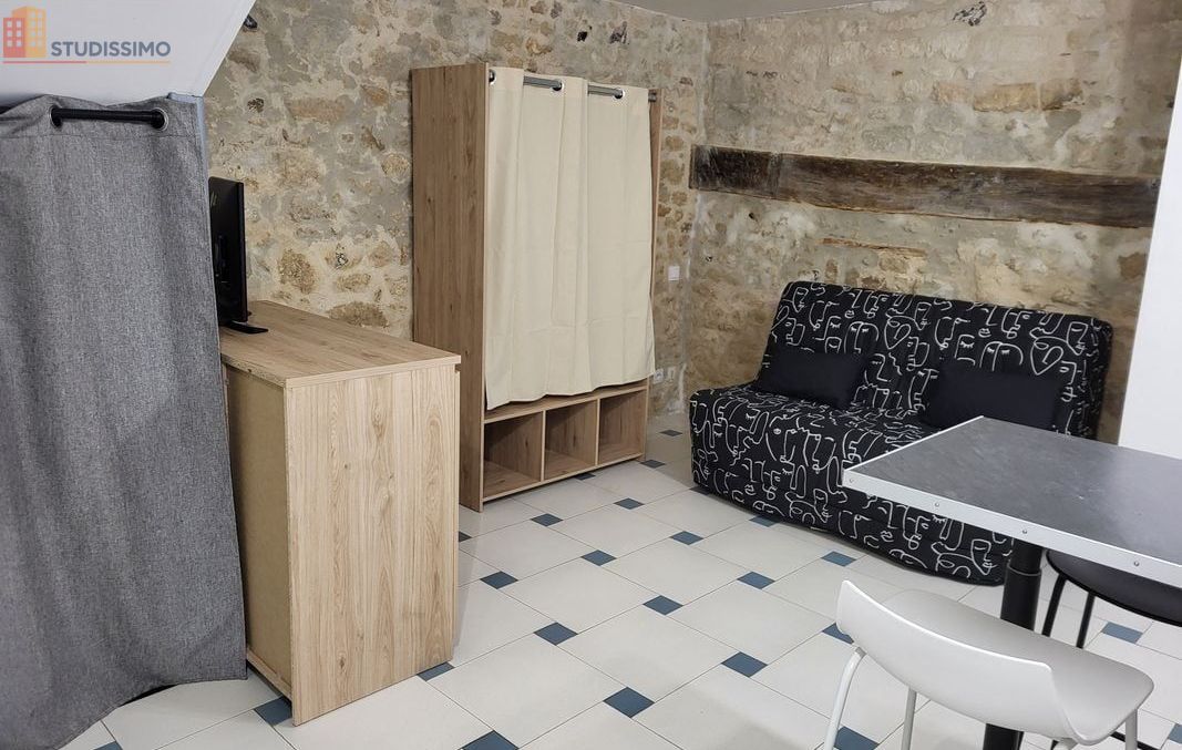 Studio à Saintes