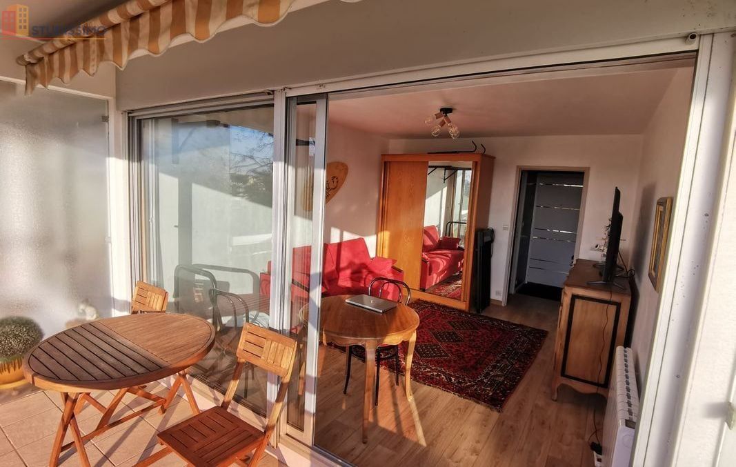 Studio meublé 20m² La Rochelle 17000 - Lumineux, 5e étage - Photo 4