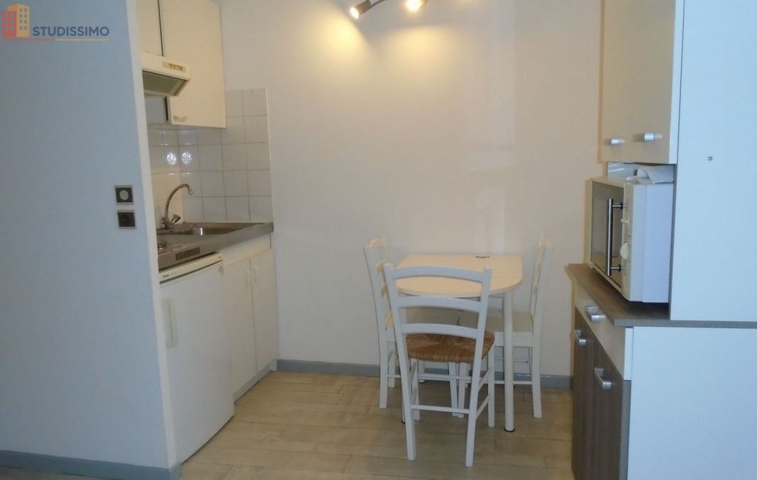 Studio meublé 23m² Jonzac - Centre, semi-meublé - Photo 5