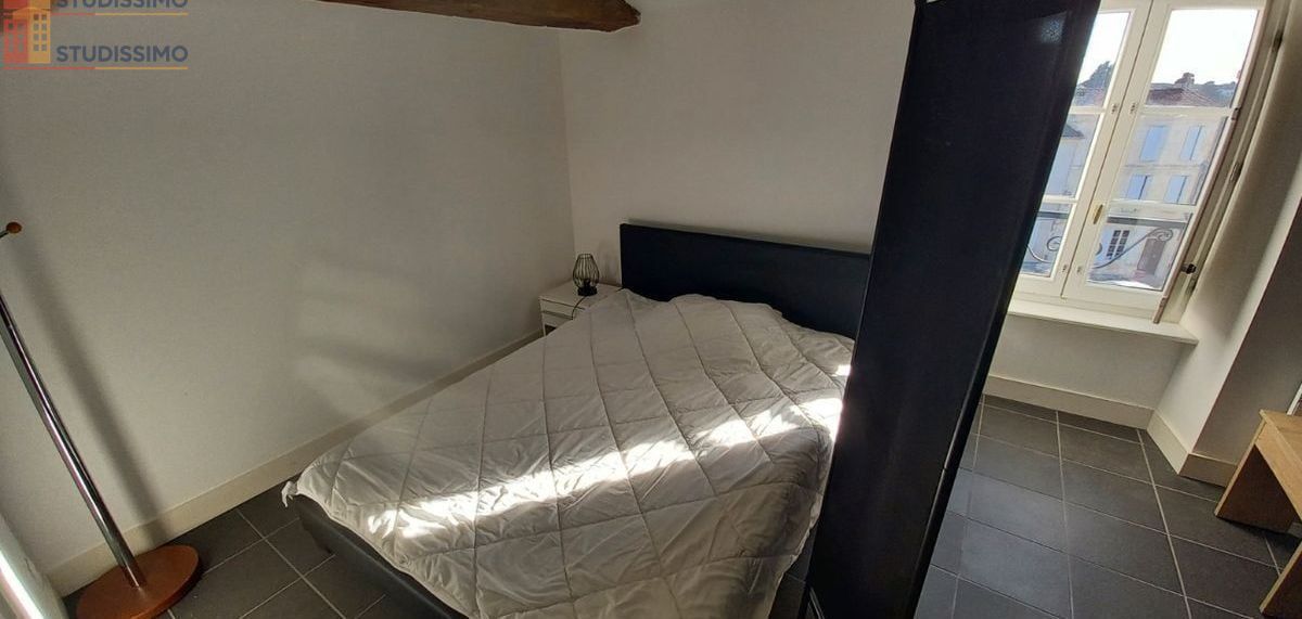 Studio meublé 39m² Jonzac - Grand, lumineux - Photo 3