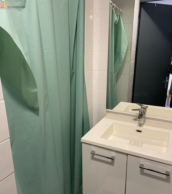 Studio 15m² Saintes 17100 - Meublé, centre-ville - Photo 1