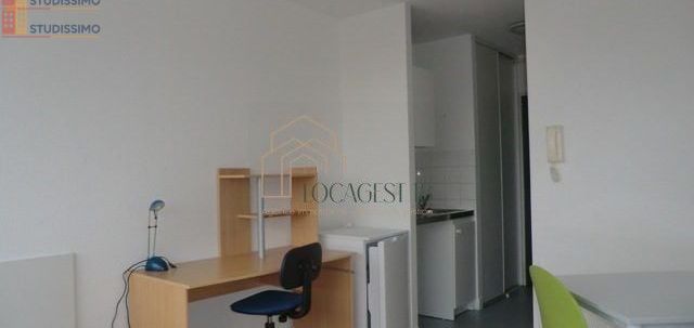 Studio meublé 19m² Bourges - Meublé, 3e étage - Photo 2