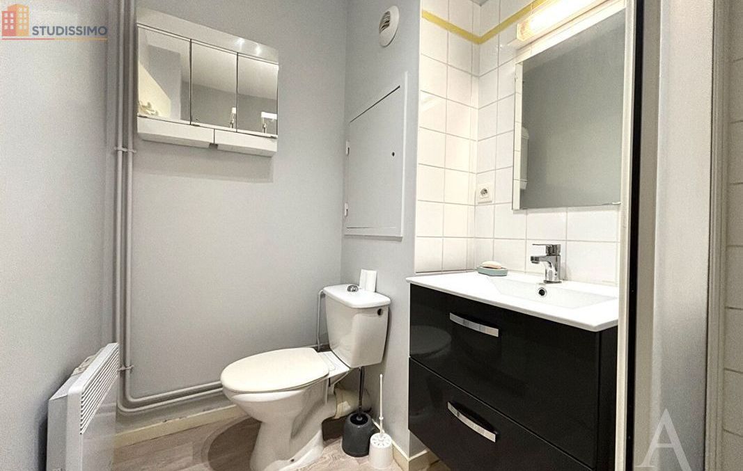 Studio meublé 19m² Bourges - Dernier étage, lumineux - Photo 4