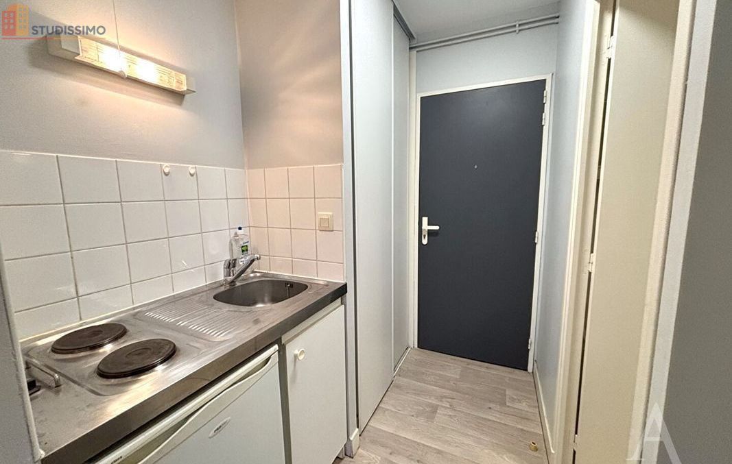 Studio meublé 19m² Bourges - Dernier étage, lumineux - Photo 6