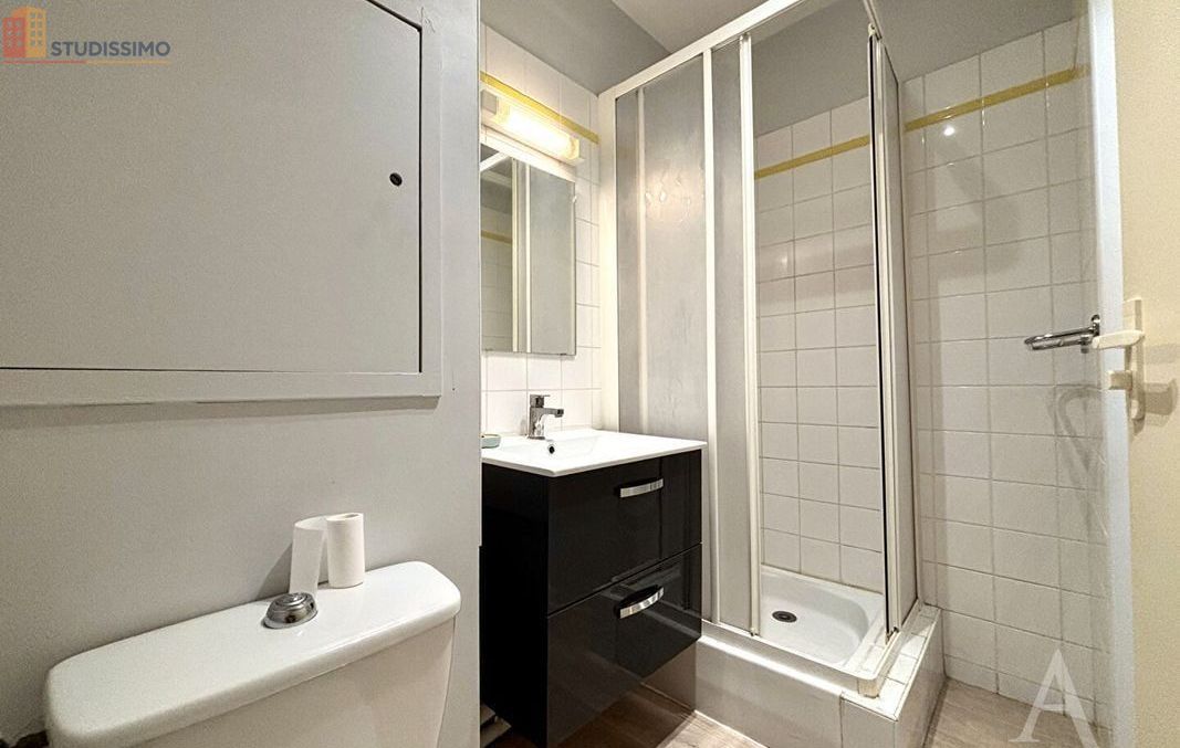 Studio meublé 19m² Bourges - Dernier étage, lumineux - Photo 1