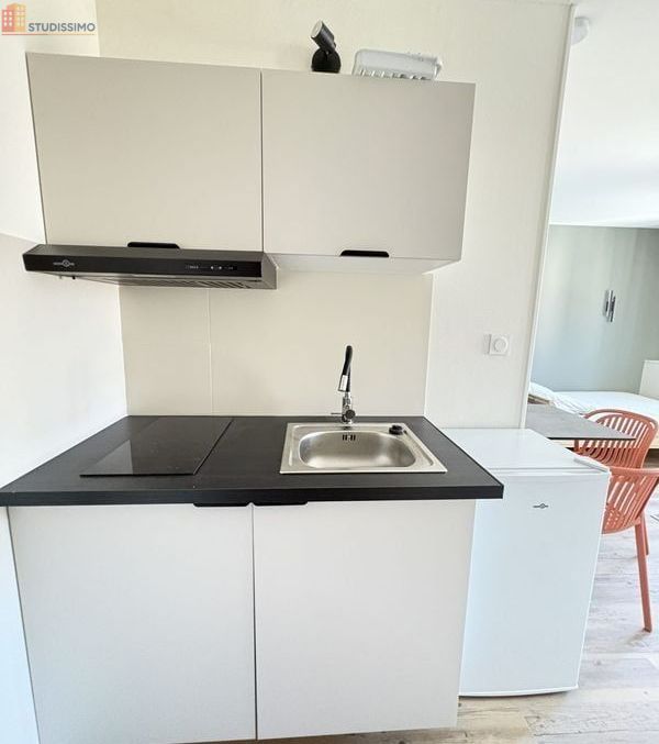 Studio meublé 23m² Bourges - Meublé, DPE D - Photo 3