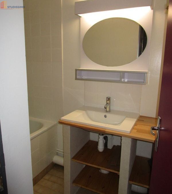 Studio 25m² Bourges - C (DPE), 2e étage - Photo 5