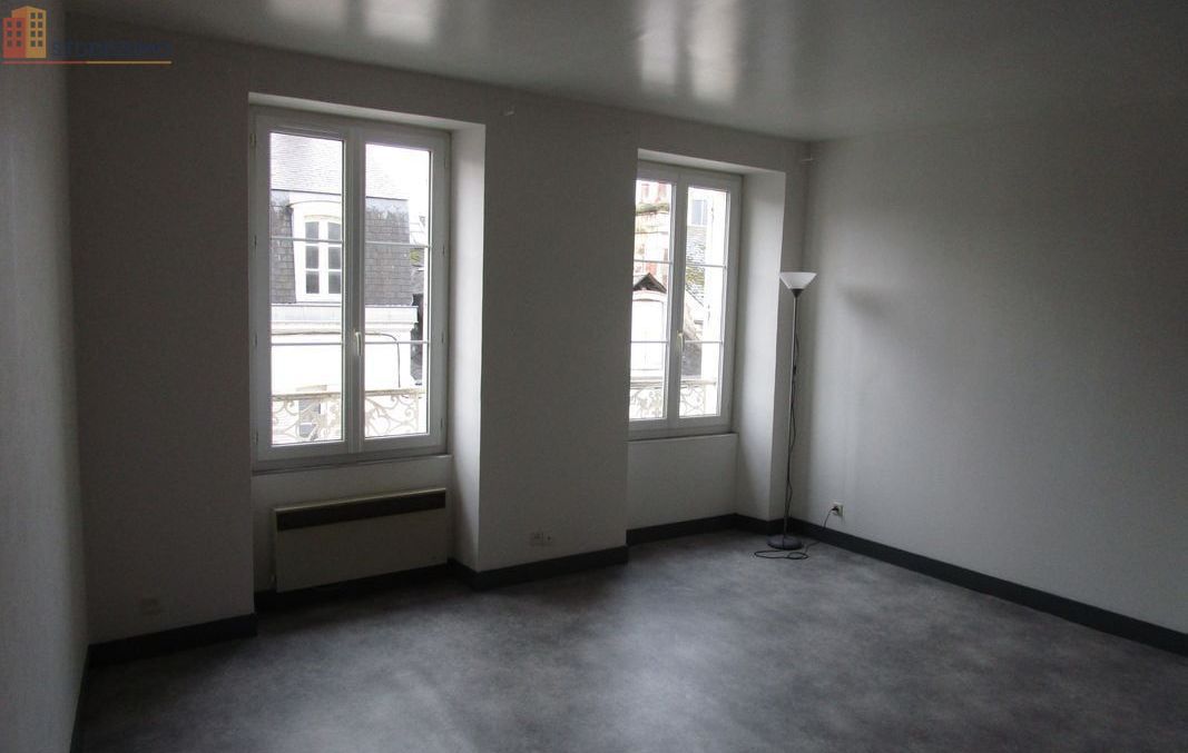 Studio 25m² Bourges - C (DPE), 2e étage - Photo 3
