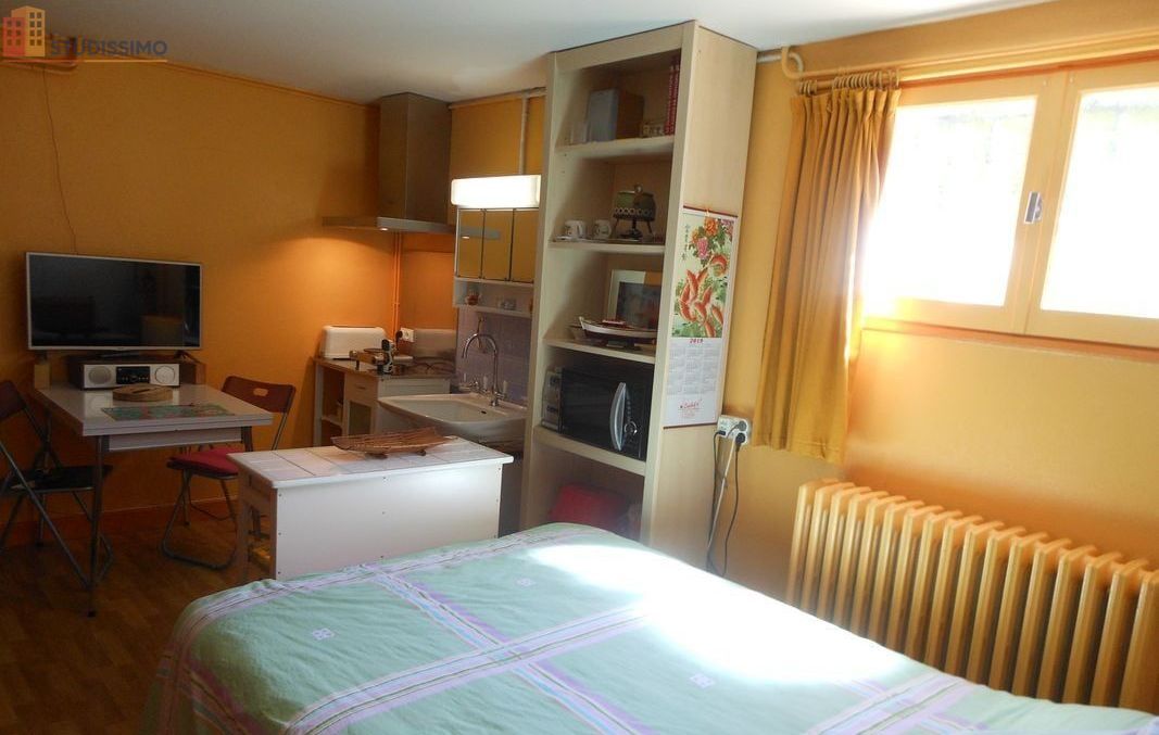Studio meublé 16m² Bourges - Meublé, lumineux - Photo 1