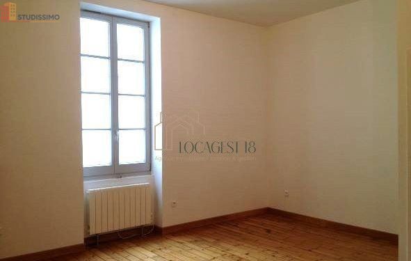Studio 30m² Bourges - 1er étage, DPE C - Photo 1