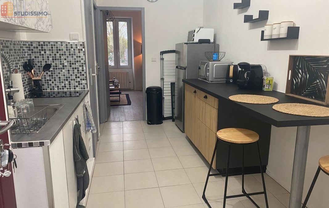 Studio meublé 25m² Bourges - Meublé, 1er étage - Photo 1