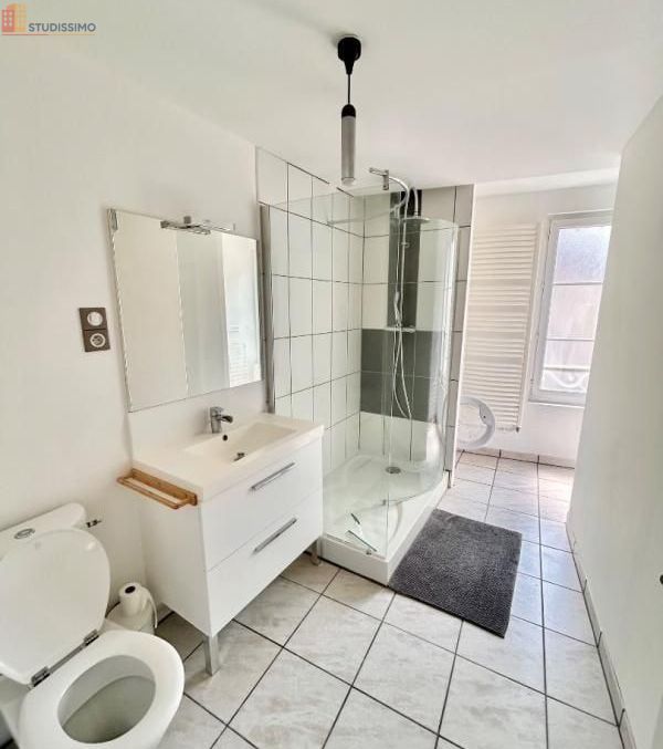 Studio meublé 10m² Bourges - Meublé, DPE D - Photo 4