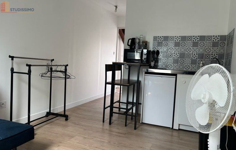 Studio meublé 20m² Bourges - Proche Jean Baffier - Photo 2