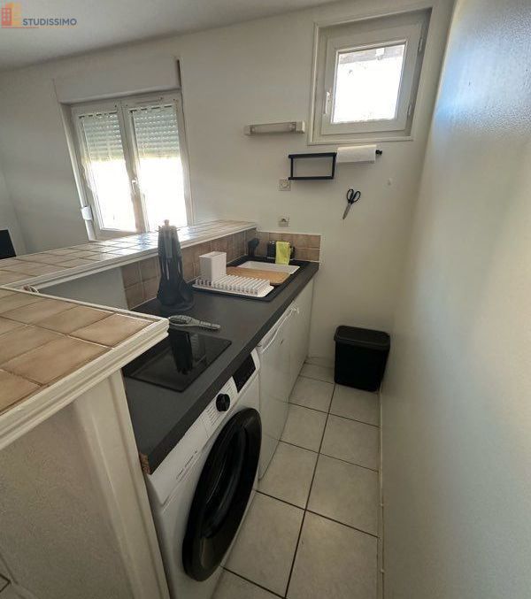 Studio meublé 28m² Bourges 18000 - Meublé, DPE D - Photo 2