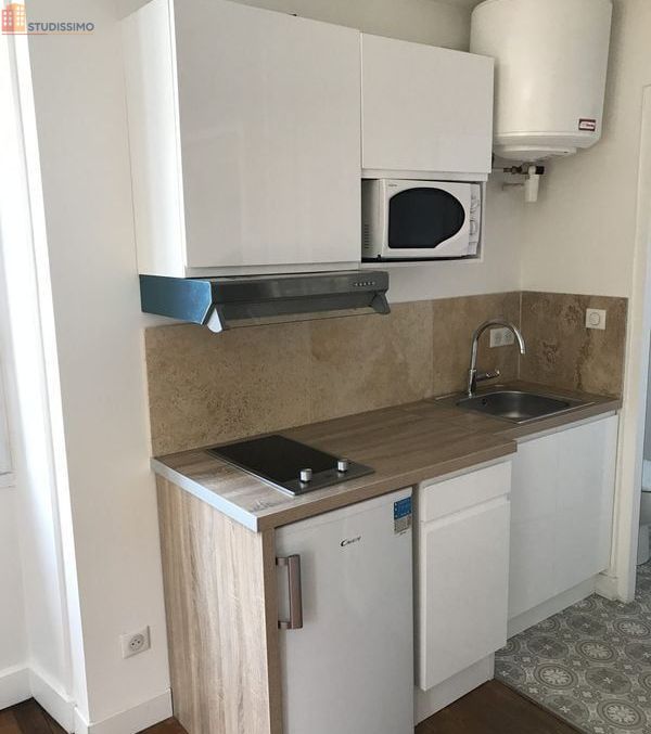 Studio meublé 23m² Bourges - Meublé, 1ère étage - Photo 2