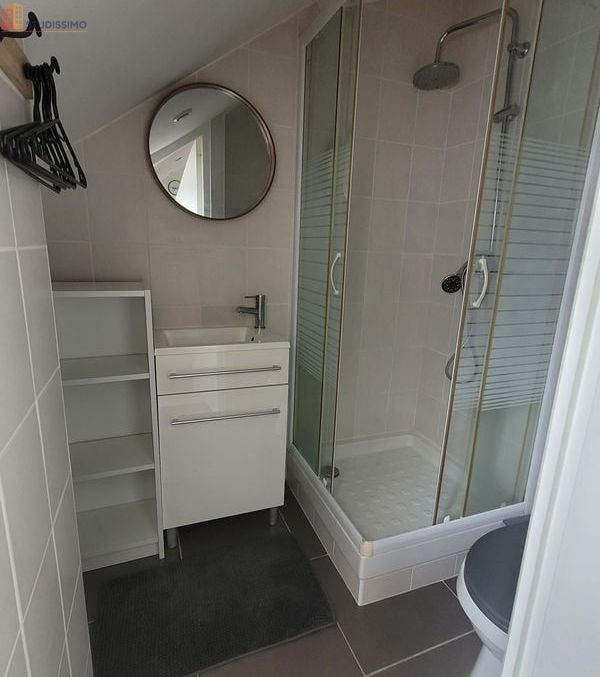 Studio meublé 14m² Bourges - Joli, 2e étage - Photo 12