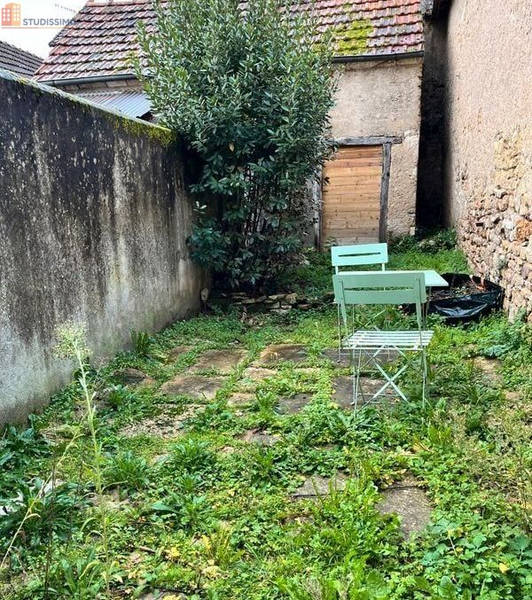 Studio 22m² Saint-Amand-Montrond - Entièrement rénové - Photo 1