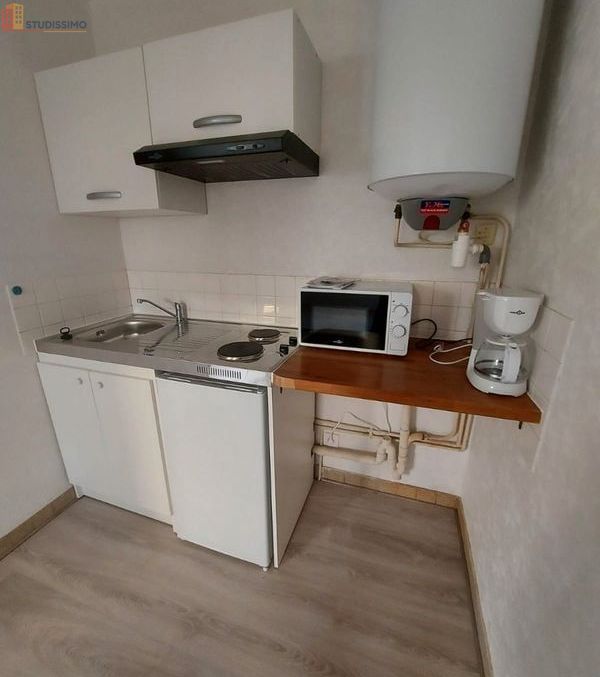 Studio 28m² Vierzon 18100 - Meublé, 1er étage - Photo 2