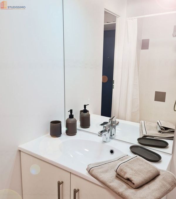 Studio meublé 18m² Bourges - Meublé, centre-ville - Photo 2