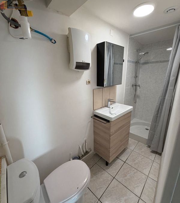 Studio meublé 20m² Bourges centre - Meublé, 2e étage - Photo 3