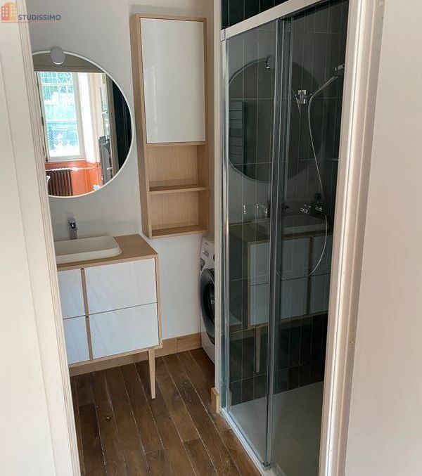 Studio meublé 35m² Bourges - Proche cathédrale, jardin - Photo 2