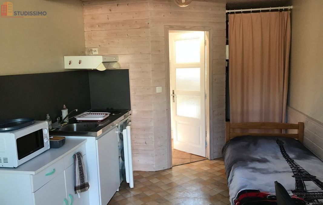 Studio 18m² Égletons - Meublé, résidence - Photo 1